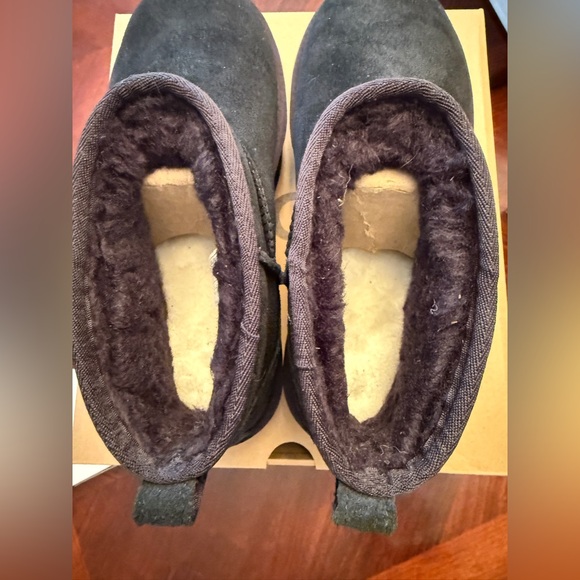 UGG Ultra Mini Platform Boot - Picture 5 of 7